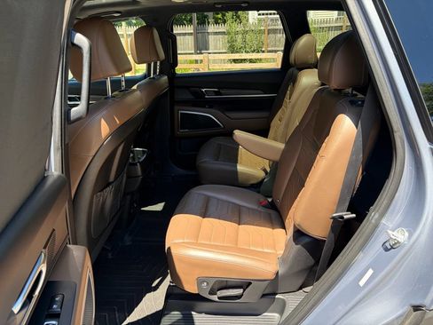 Used 2022 Kia Telluride SX w/ SX Prestige Package AWD/4WD image 34