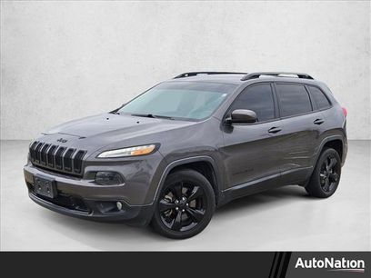 Used 2018 Jeep Cherokee Latitude w/ Altitude Package