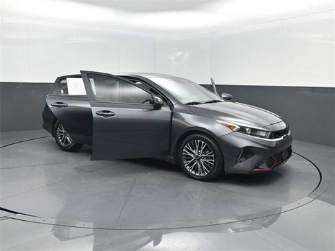 Used 2022 Kia Forte GT-Line w/ GT-Line Premium Package image 43