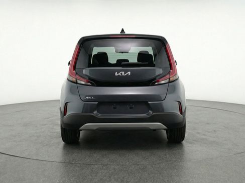 Used 2025 Kia Soul LX w/ LX Technology Package FWD image 7