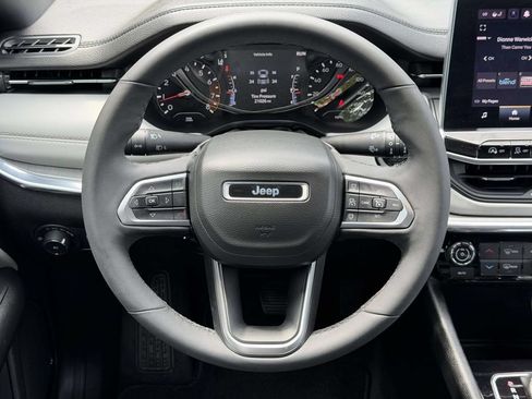 Used 2023 Jeep Compass Limited AWD/4WD image 14