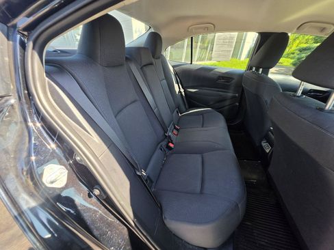 Used 2024 Toyota Corolla LE FWD image 15