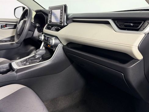 Used 2020 Toyota RAV4 XLE w/ Convenience Package image 30