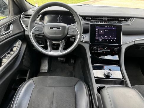 Used 2024 Jeep Grand Cherokee L Laredo AWD/4WD image 11