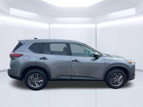 Used 2024 Nissan Rogue S AWD/4WD image 6