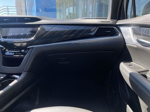 Used 2024 Cadillac XT6 Premium Luxury w/ LPO, Floor Liner Package AWD/4WD image 36