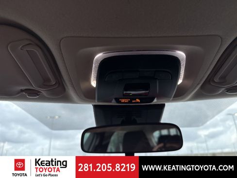 Used 2024 Toyota Corolla LE image 21