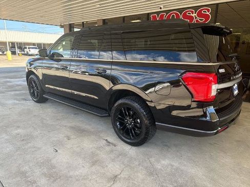 Certified 2024 Ford Expedition Max XLT image 6