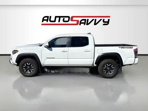Used 2023 Toyota Tacoma TRD Off-Road w/ Advanced Technology Package AWD/4WD image 4