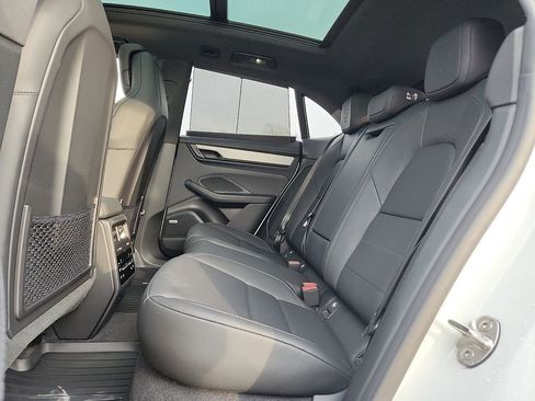 New 2026 Porsche Macan 4S Electric image 11