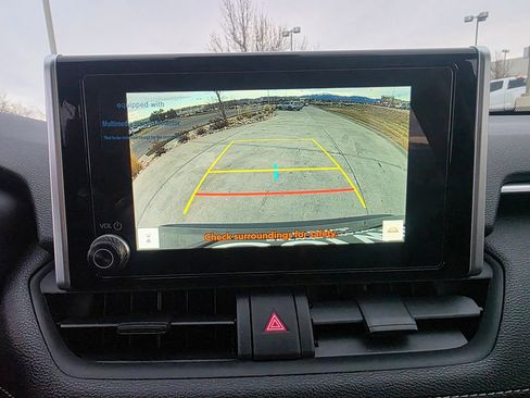 Used 2025 Toyota RAV4 XLE image 19