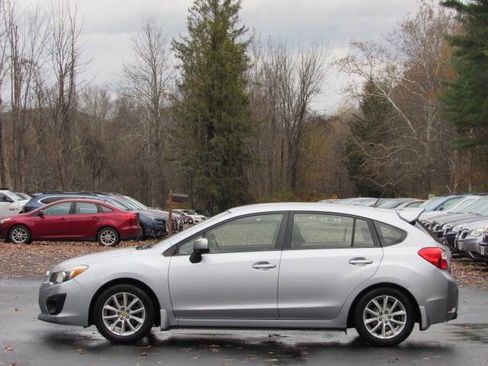 Used 2014 Subaru Impreza 2.0i Premium w/ All-Weather Package w/CVT image 6