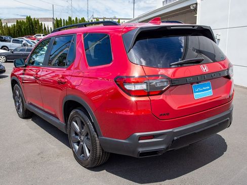 New 2026 Honda Pilot Sport image 8