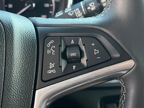 Used 2021 Buick Encore Preferred FWD image 36