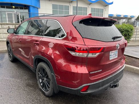 Used 2019 Toyota Highlander SE AWD/4WD image 6