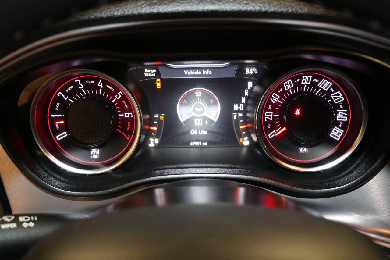 Used 2023 Dodge Challenger SXT RWD image 49