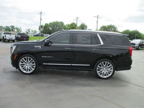 Used 2026 GMC Yukon Denali w/ Denali Reserve Package AWD/4WD image 10