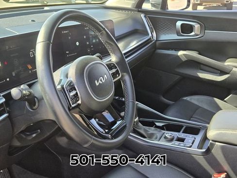 Used 2024 Kia Sorento S image 11