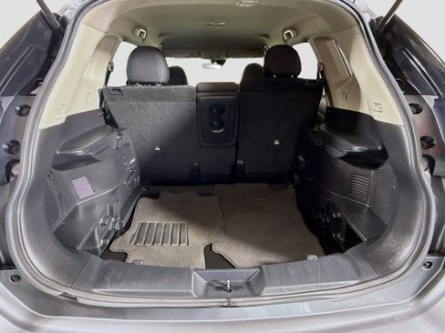 Used 2019 Nissan Rogue S FWD image 34