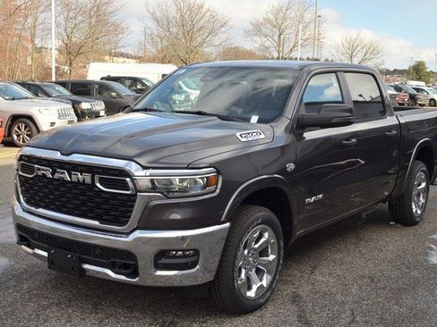 New 2026 RAM 1500 4x4 Crew Cab image 4