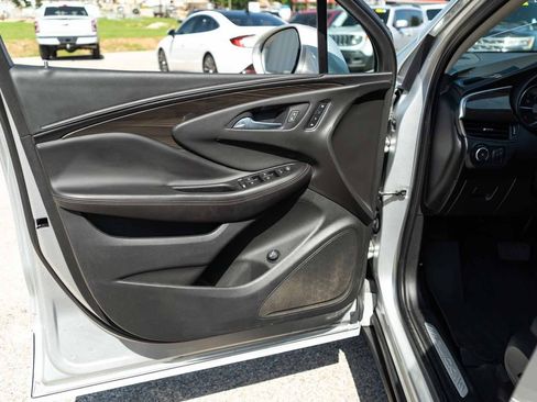 Used 2019 Buick Envision Essence FWD image 13