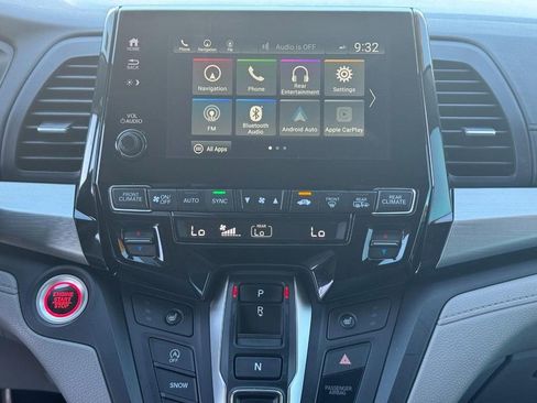 Used 2018 Honda Odyssey Touring image 19