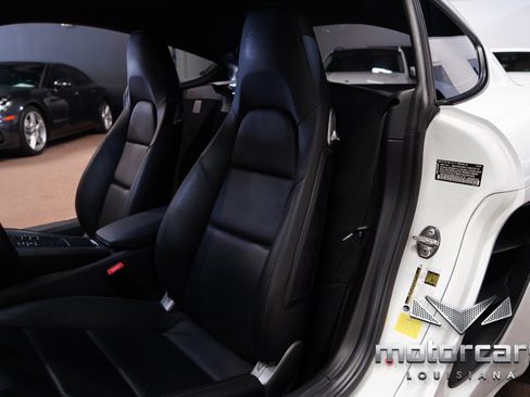 Used 2019 Porsche 718 Cayman RWD image 28