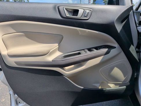 Used 2021 Ford EcoSport SE w/ SE Convenience Package FWD image 14