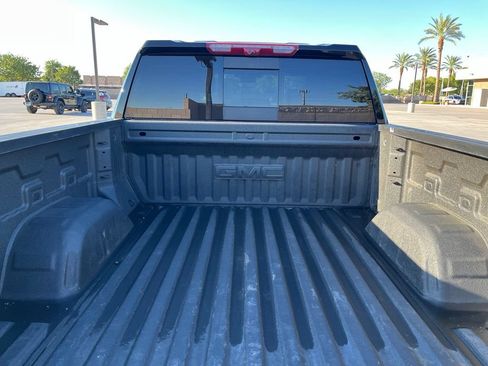 Used 2025 GMC Sierra 1500 Denali Ultimate AWD/4WD image 7