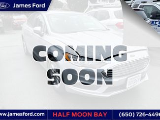 Used 2017 Ford Fusion SE image 1