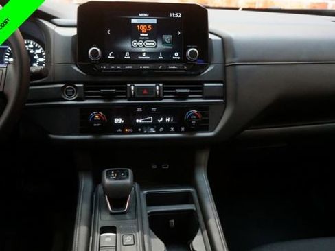 Certified 2024 Nissan Pathfinder S image 34