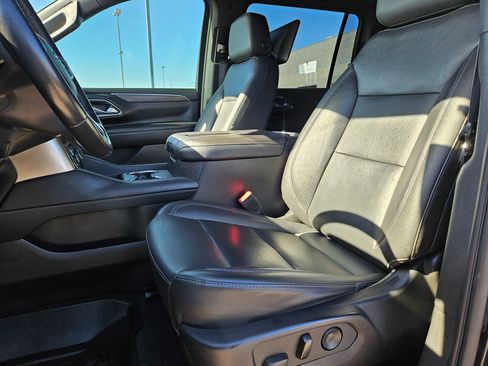 Used 2021 Chevrolet Suburban Z71 w/ Rear Media and Nav Package AWD/4WD image 16