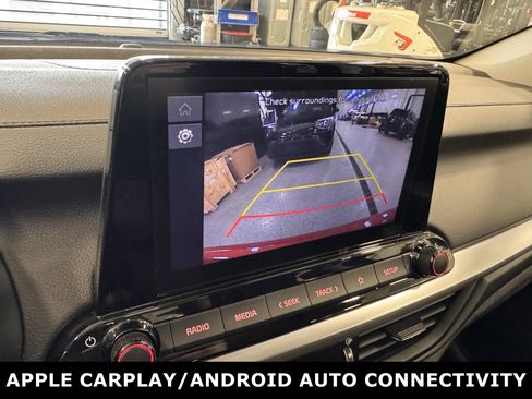 Certified 2022 Kia Forte LXS image 7