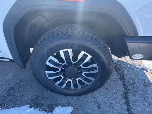 Used 2022 GMC Sierra 2500 Denali w/ Denali Ultimate Package image 12