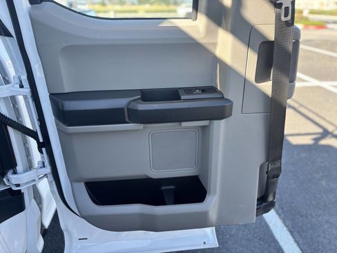 Used 2022 Ford F250 XL w/ Power Equipment Group RWD image 18