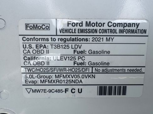 Used 2021 Ford Mustang GT Premium w/ Equipment Group 401A RWD image 23