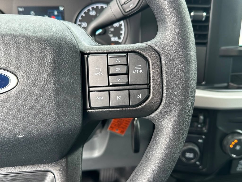New 2026 Ford F550 4x4 Supercab Super Duty image 13