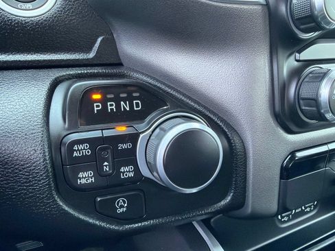 Used 2022 RAM 1500 Big Horn AWD/4WD image 23