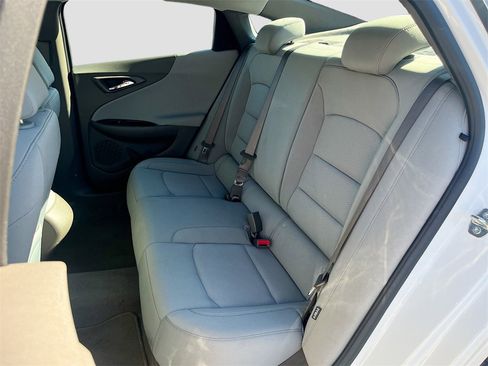Used 2020 Chevrolet Malibu LS w/ Driver Confidence Package II image 22