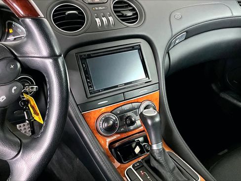 Used 2007 Mercedes-Benz SL 550 5.5L V8 image 7