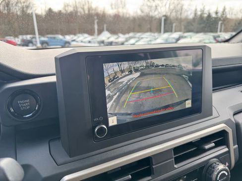 Certified 2025 Toyota Tacoma SR image 20