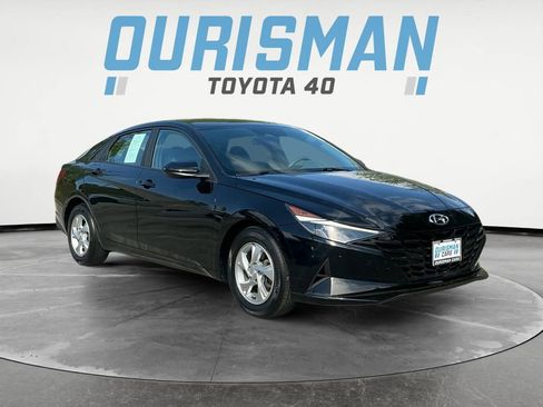 Used 2023 Hyundai Elantra SE FWD image 1