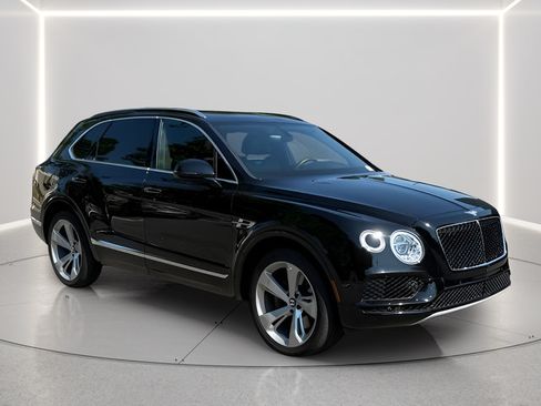 Used 2019 Bentley Bentayga AWD/4WD image 7