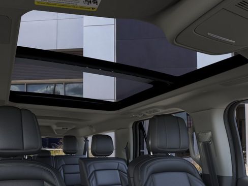 New 2026 Lincoln Navigator L Reserve AWD/4WD image 47