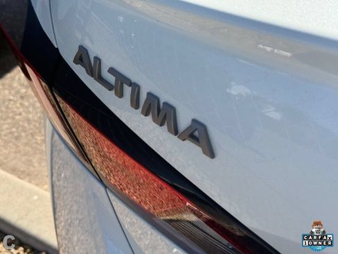 Used 2023 Nissan Altima 2.5 SR AWD/4WD image 11
