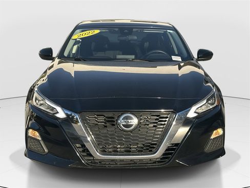Used 2022 Nissan Altima 2.5 SV image 2