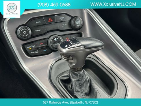 Used 2020 Dodge Challenger SXT image 17