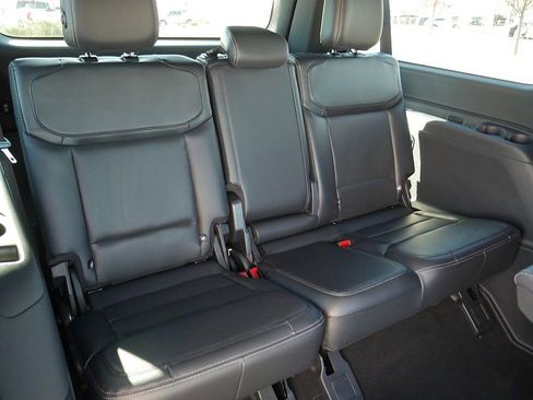 New 2026 Ford Expedition Max Platinum w/ Stealth Performance Package AWD/4WD image 31