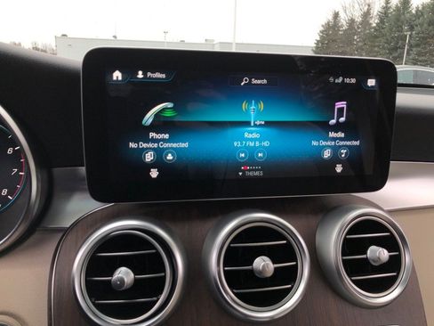 Used 2022 Mercedes-Benz GLC 300 4MATIC image 25