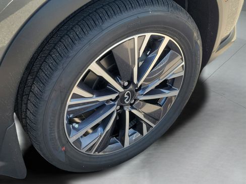 Certified 2026 INFINITI QX60 Luxe w/ Family Package image 33